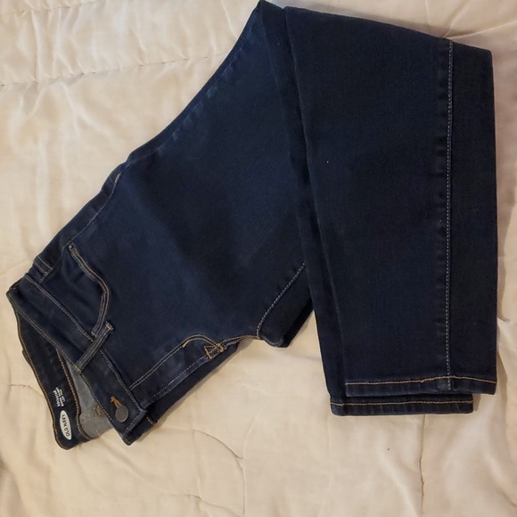 Old Navy Rockstar super skinny jeans - Picture 2 of 6